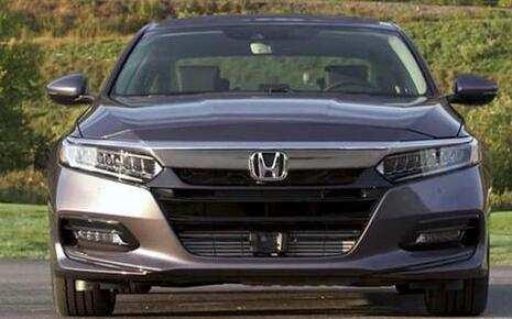 十代雅阁登场, 23万就能买2.0T配10At, 比新凯美瑞划算太多