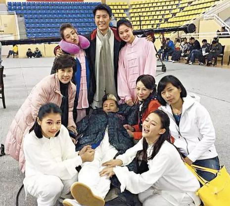 洪金宝儿子出轨，妻子背后的妥协让步到底藏了什么婚姻秘密？