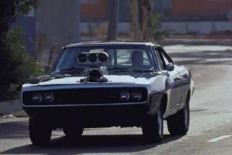 来这里弹个跑车，零首付无压力