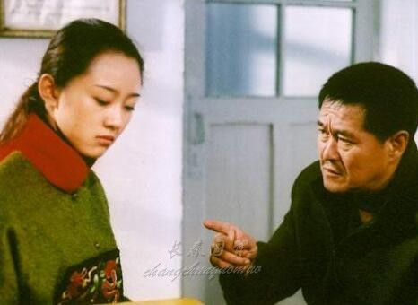 还记得《马大帅》里的小翠吗？如今已为人妻为人母变成这样了！