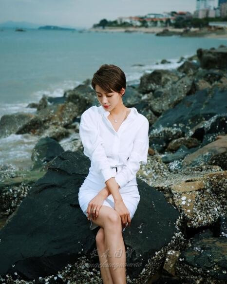 还记得《马大帅》里的小翠吗？如今已为人妻为人母变成这样了！