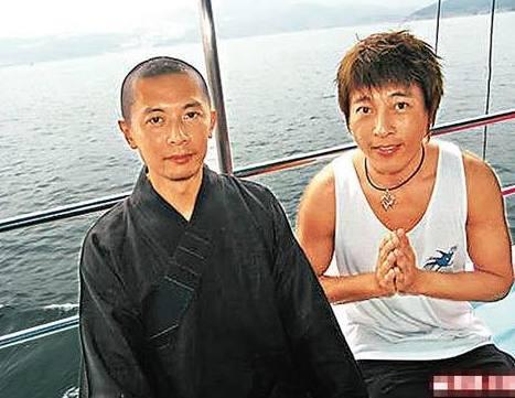 TVB何宝生放着267亿财产, 出家已足12年, 如今成这般模样!!
