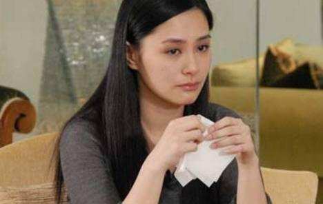 钟欣潼当年为何让陈冠希拍照而不阻止, 如今订婚, 终于说出真相