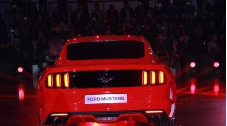 白天不懂夜的黑，这些最酷炫的尾灯只有在晚上才能体验到