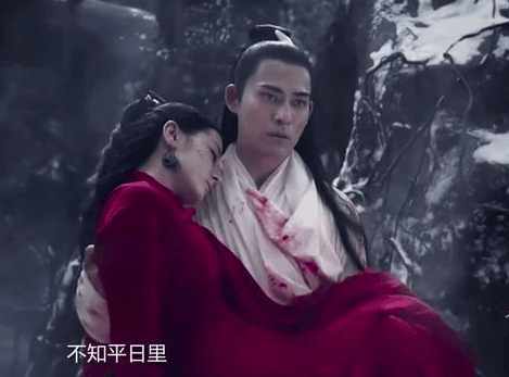 周渝民吐槽迪丽热巴, 拍亲密戏使出了吃奶的力