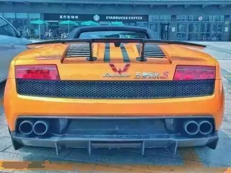 超跑为什么都喜欢贴“五菱宏光”?不是车标好看，因为是“神车”-新浪汽车