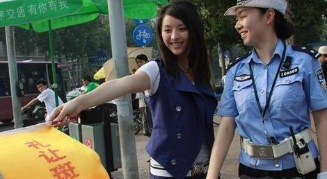 黄小蕾上综艺考验科学智商，女儿闪宝的日常居然成了PK突破点！