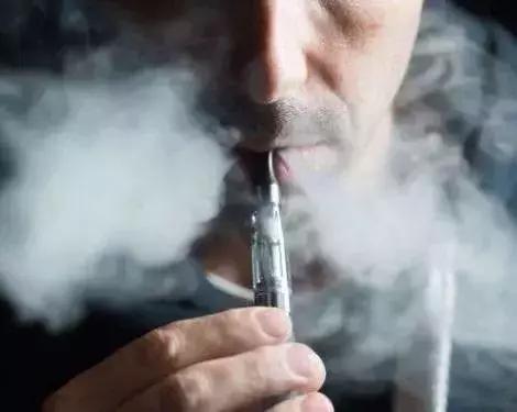 去泰国的中国人千万不要带这个!分分钟面临10