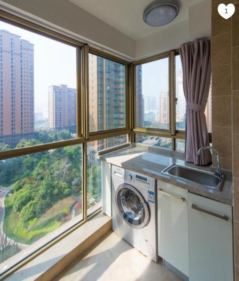 阳台上如何把洗衣机装修进去?