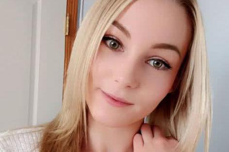 加拿大美女电竞主播,晒亚裔男友照遭网友嘲讽