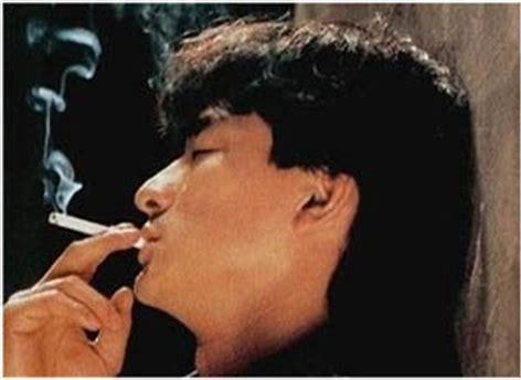 香港电影里经典抽烟镜头!网友:最后一个有多少人把他设置成头像