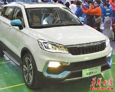 湖南年产汽车突破100万辆 “汽车湘军”驶入新时代