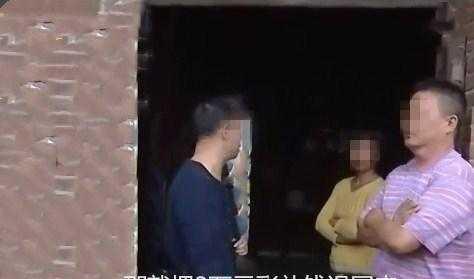 35岁穷小子愿做“备胎”娶25岁漂亮女子，婚后半年尴尬了