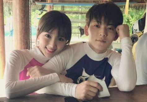 毛晓彤素颜旧照曝光，网友：还好分手了，要不生出来孩子还得后悔