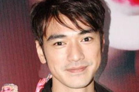 娱乐圈里最帅的不过是20岁的吴彦祖,30岁的金