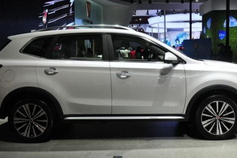 荣威RX5销量可观内饰简约大气！