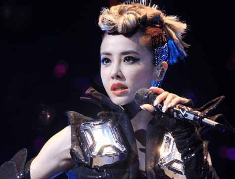 蔡依林浙江卫视晚会表演遇尴尬, 网友: 最起码不