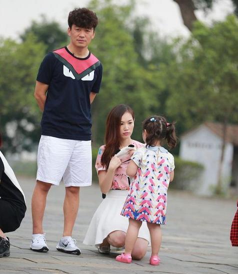 还记得王宝强在参加《爸爸去哪儿》节目录制中,有一集是妈妈们到来的