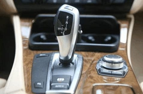 造型最棒的五个档杆，奔驰无缘上榜，最便宜的6万就能买到