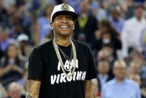 为啥NBA球员喜欢戴大粗金项链?潮流,詹姆斯项