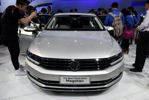 全新迈腾外观霸气，内饰媲美奥迪，19万不比凯美瑞差