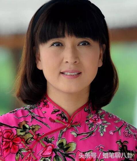 她演赵本山女儿走红,又跟孙俪拍戏,和冯巩上春晚获