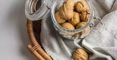 一天3颗核桃,养出好血管