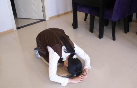 么时候要三跪九叩?三跪九叩的九叩是指哪九