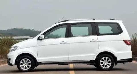 力帆乐途外观内饰个性十足