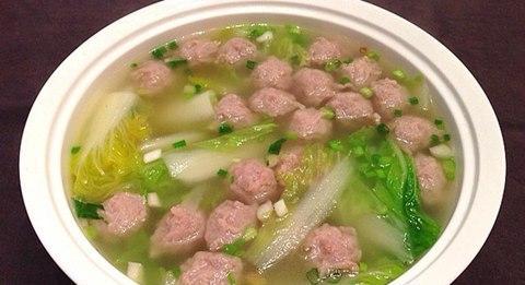 最适合冬季喝的猪肉丸子汤,味美汤鲜