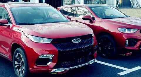 最好看的奇瑞SUV停在长城魏派边上，看看谁更霸气？