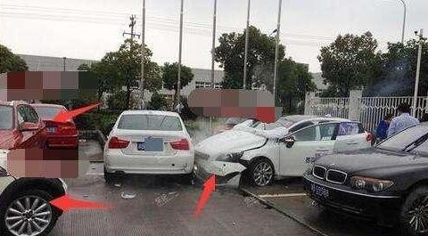 女司机试驾沃尔沃，一脚下去，隔壁宝马4S店四辆宝马报废！