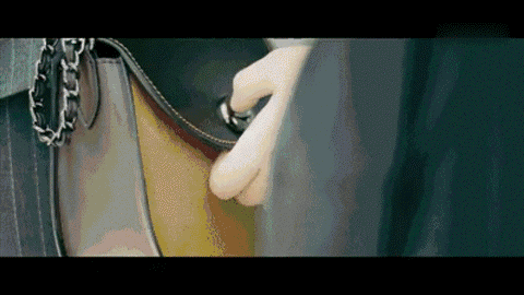 《芳华》:一个社会的堕落,就是从表扬善良开始的
