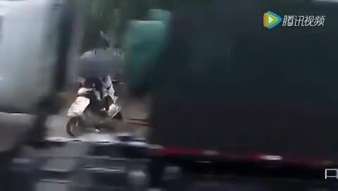 转给骑电动车的看看，别一出事儿就说是开车的全责