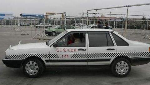 学车学员拿证后，这四句话一定要告诉他们。