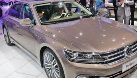 大众神车再降10万，销量暴增4倍，还买啥奥迪A6？