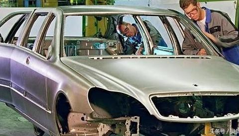 这辆奔驰用16年都不舍得换，家族捐款超过150亿！