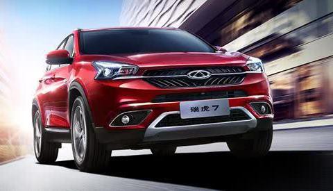 红红火火恍恍惚惚，新年开高颜值红色车最抢眼！