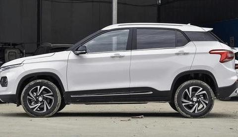 宝骏510手动豪华型17款1.5L, 平均油耗5.5L/100KM, 真省油！