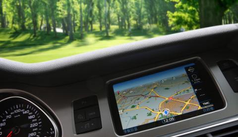 从底特律到硅谷的自动驾驶商业战：谁能最快“消灭”方向盘？