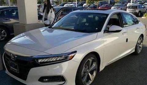 重磅消息: 十代雅阁3月登场