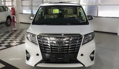 丰田埃尔法2018款豪华型与尊贵型区别