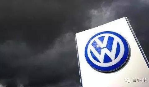 才爬出来又掉坑！大众途锐系排放作假，5万辆问题车何去何从？