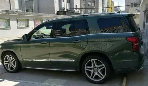 路遇“大块头”BJ90, 一旁的大众好尴尬!