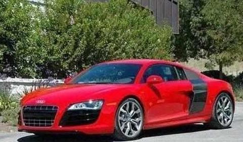 中国女首富25岁就赚700亿, 做人低调, 今千万豪车出行