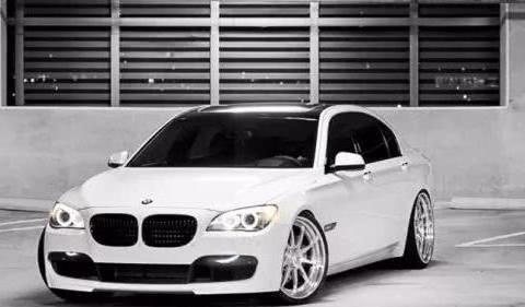 惨不忍睹的宝马事故车修复过程曝光！