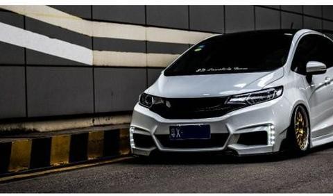 为老婆也为了私心，提白色飞度