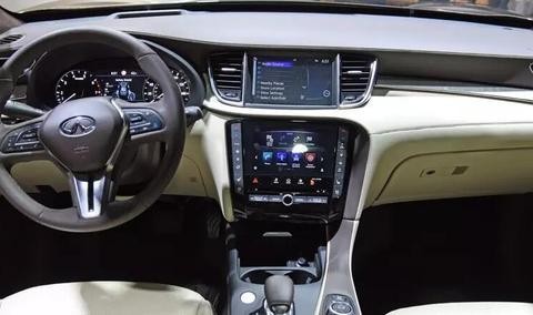 新款车英菲尼迪新QX50 中控两个大屏的美式设计 比过凯迪拉克