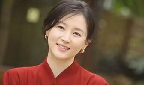 韩国人竟说谢娜竟然长得像大长今? 你觉得呢?