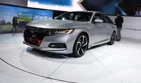 本田推出一对王炸车 凯美瑞、迈腾好戏会长吗？